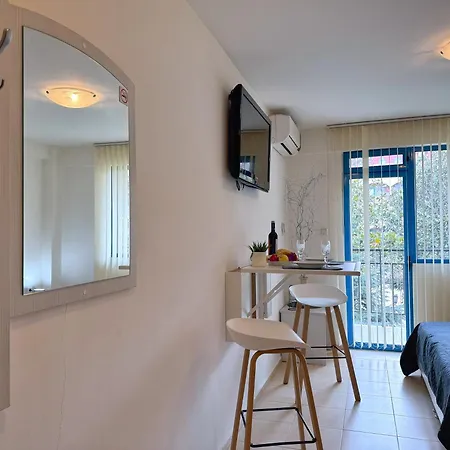 Studio In Club Jasmine For 3 Guests & Free Parking Διαμέρισμα Σάνι Μπιτς