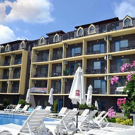 Studio In Club Jasmine For 3 Guests & Free Parking Διαμέρισμα *
